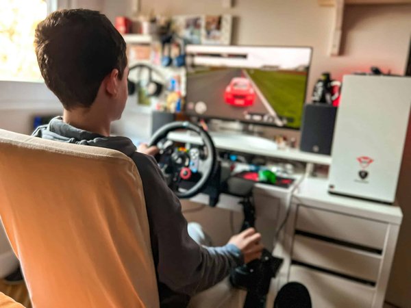 Ecran de simracing : Les critères d'achat à retenir